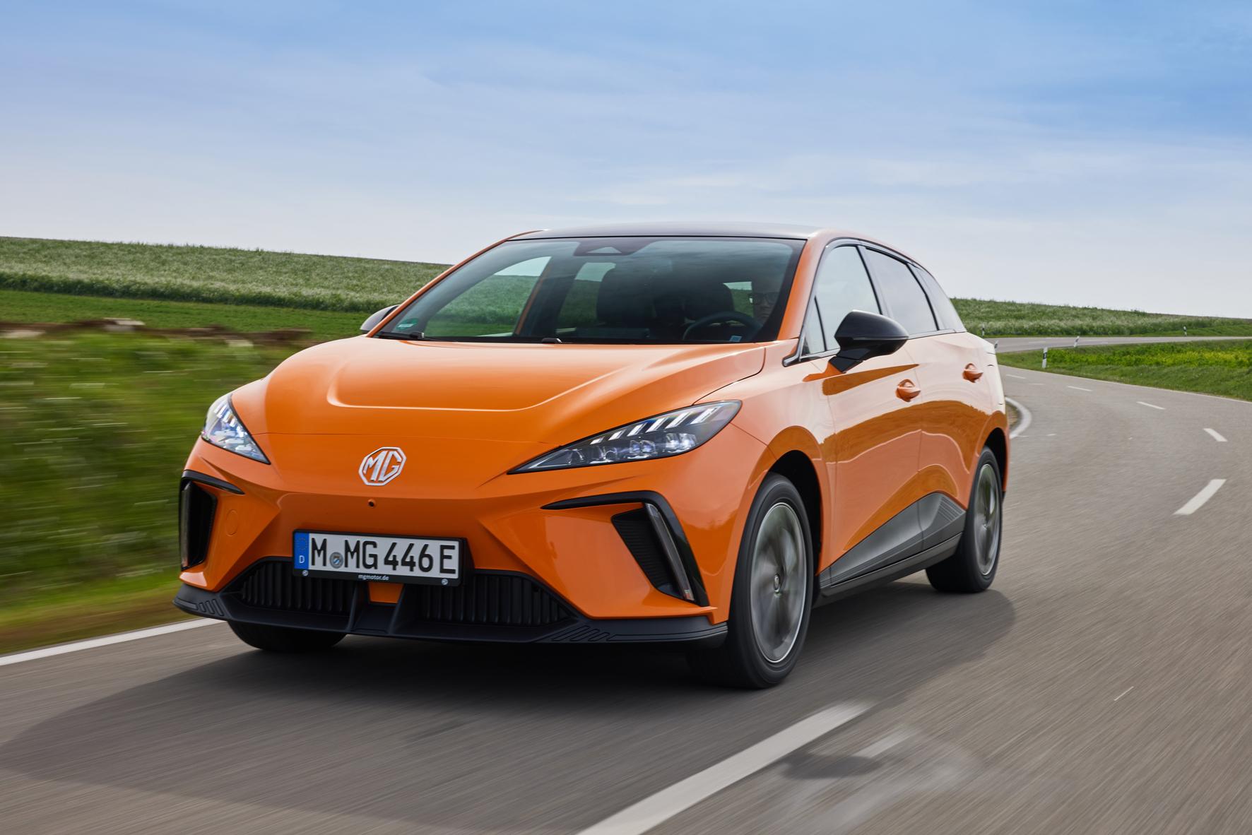 Das "Standard"-Modell fährt ab 31.990 Euro zum Kunden, abzüglich des 2023er-Umweltbonus verbleiben rund 24.800 Euro.