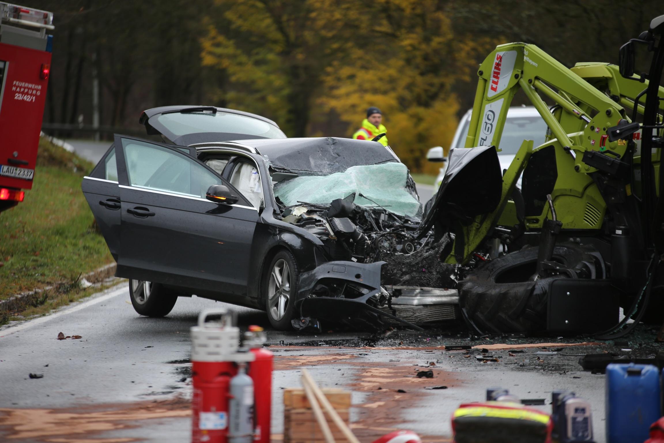 Zwischen Thalheim Und Alfeld Bei Happurg: Tödlicher Unfall Mit Audi Und ...