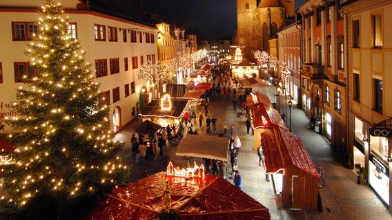 Ansbacher Weihnachtsmarkt: Lichterzug mit dem Nürnberger Christkind am Sonntag