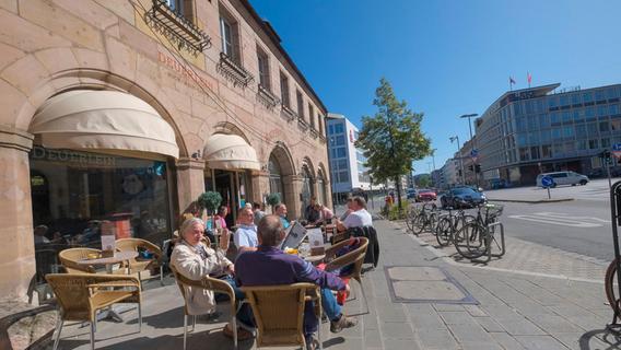 Abschied und Trauer: Darum schließt in Nürnberg das beliebte Café Deuerlein