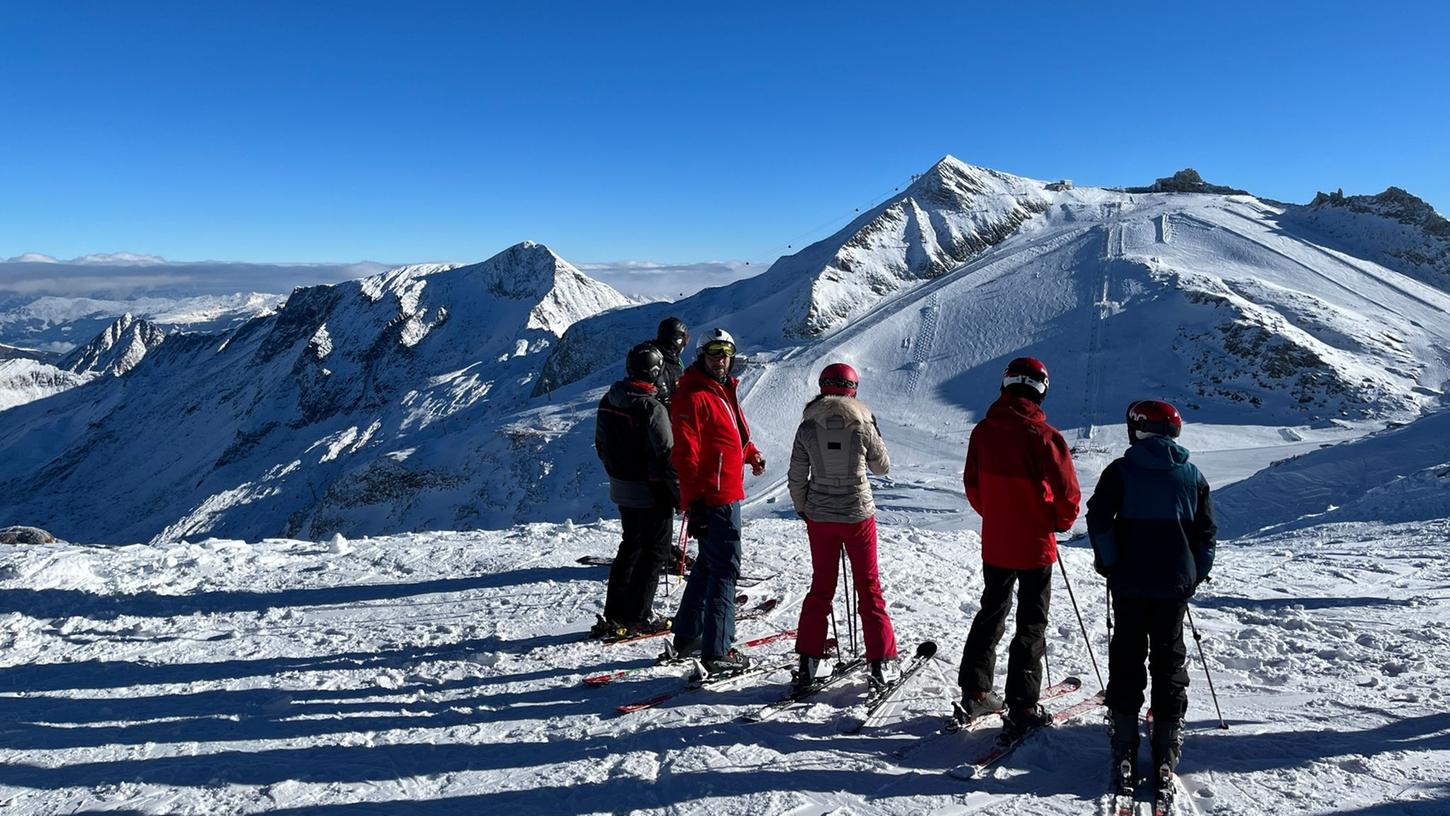 Skilager ist eine tolle Erfahrung, doch Experten prophezeien: Lange wird man in den Alpen nicht mehr fahren können.
