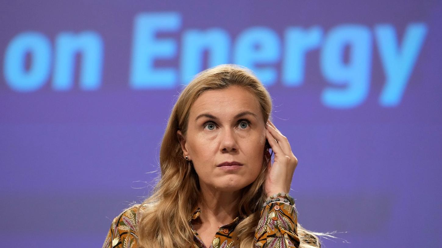 EU-Energiekommissarin Kadri Simson bei einer Pressekonferenz zu Energiepreisen in Brüssel.