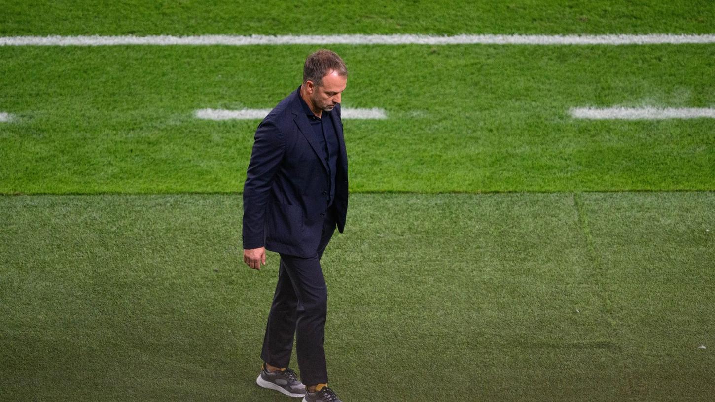 Bundestrainer Hansi Flick steht mit dem DFB-Team bei der WM schon unter Druck.