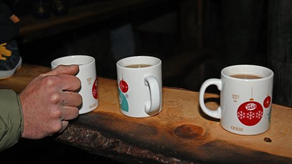 Und natürlich Glühwein für die Großen.