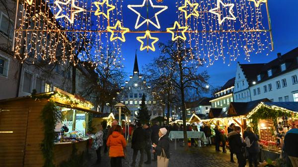 Die Eröffnung des Neumarkter Weihnachtsmarkts 2022.