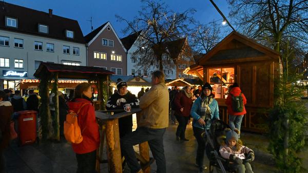 Die Eröffnung des Neumarkter Weihnachtsmarkts 2022.