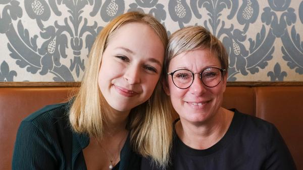 An diesem Tag wich der Nürnbergerin auch die Christkindbetreuerin Susanne Randel nicht von der Seite.