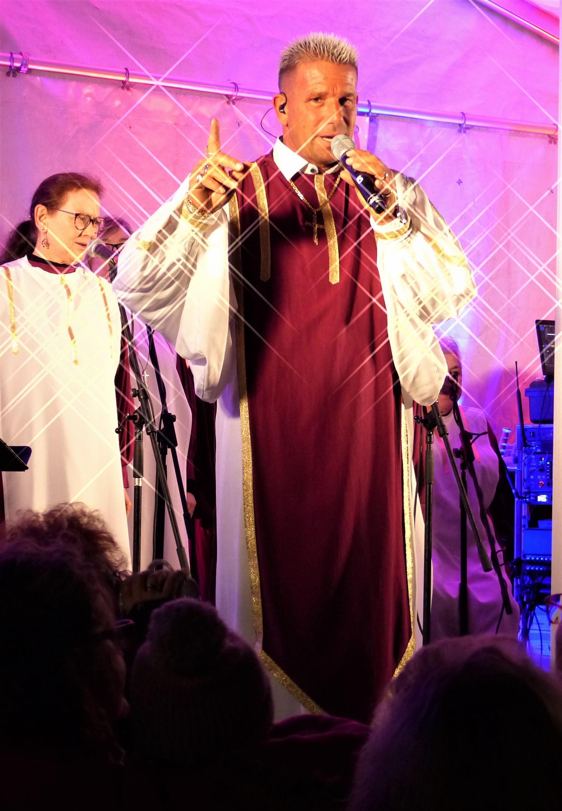 Oliver Schott und sein Gospelchor erwiesen sich wie immer als Besuchermagnet.
