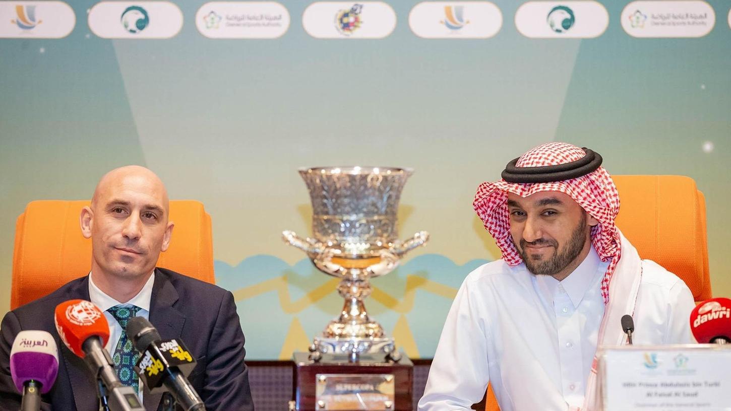 Abdulaziz bin Turki Al-Faisal (r), Vorsitzender der General Sport Authority (GSA) von Saudi-Arabien, würde einen Investor aus dem eigenen Land begrüßen.