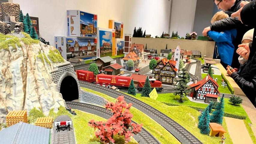 Unter anderem hat die traditionelle Eisenbahnausstellung wieder ihren Platz im Forchheimer Pfalzmuseum gefunden.