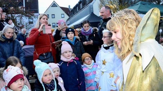 Himmlische Boten: So glänzte der Adventsmarkt in Rednitzhembach