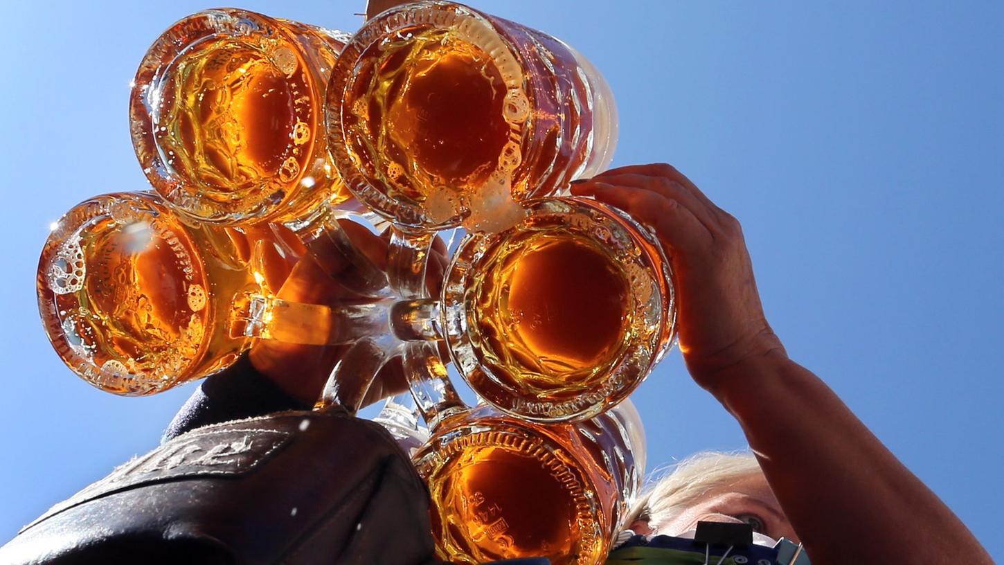 Bierbrauer und Hopfenbauern befinden sich in einer schwierigen Lage.