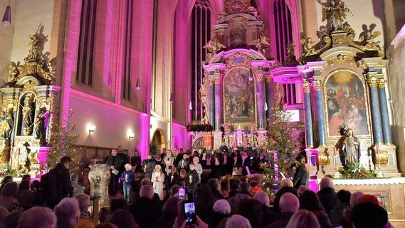 Adventskonzert in Seligenporten: Grandiose Orgelklänge und mächtige Fanfaren