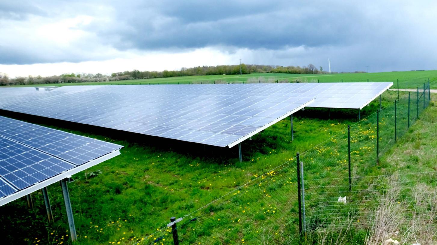 Ein weiterer Schritt wurde für den geplanten Solarpark bei Ranzental unternommen. Hier ein Solarpark nahe Gräfenberg.  