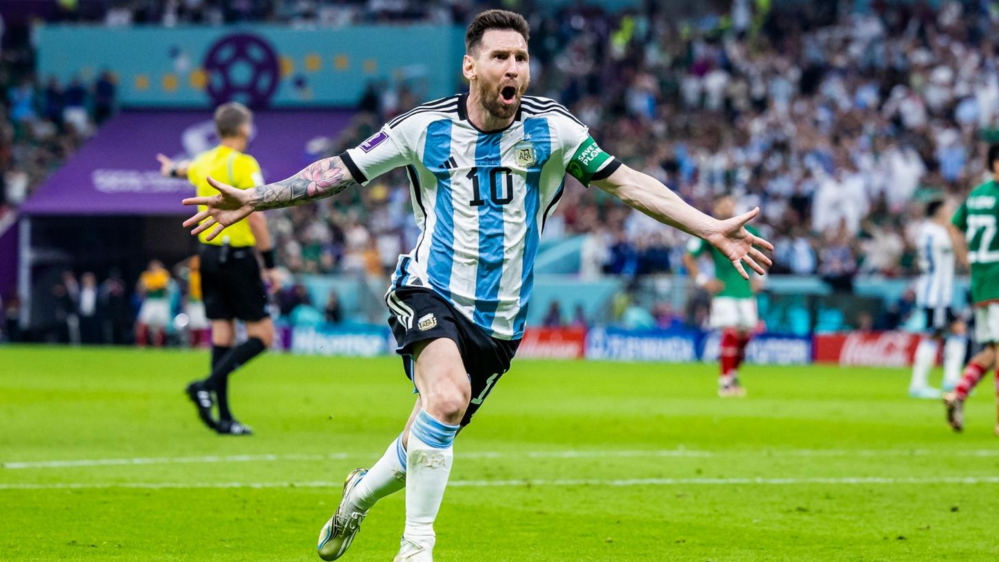 Argentiniens Lionel Messi jubelt nach einem Tor.