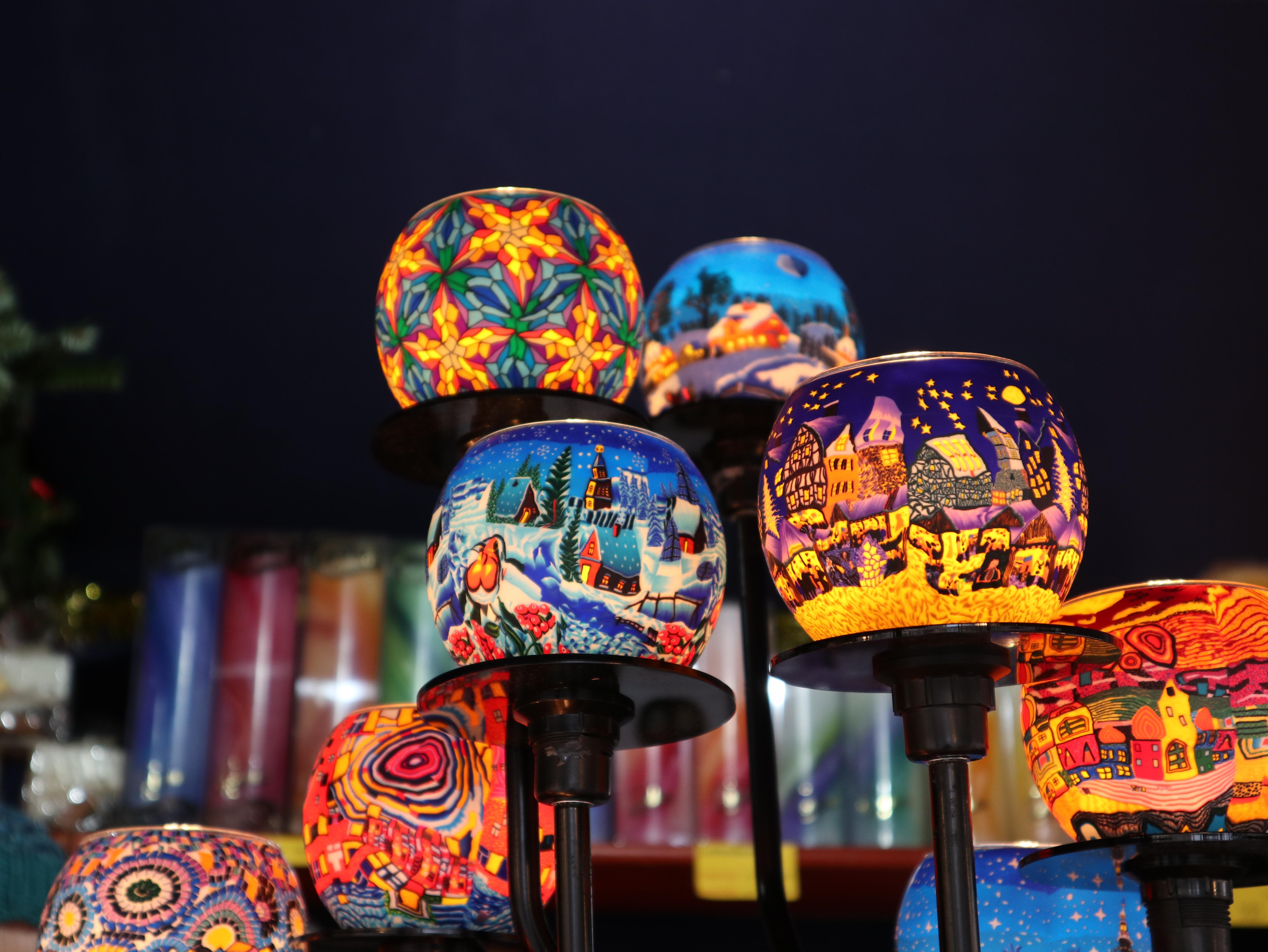 Bunte Gl&auml;ser f&uuml;r Teelichter