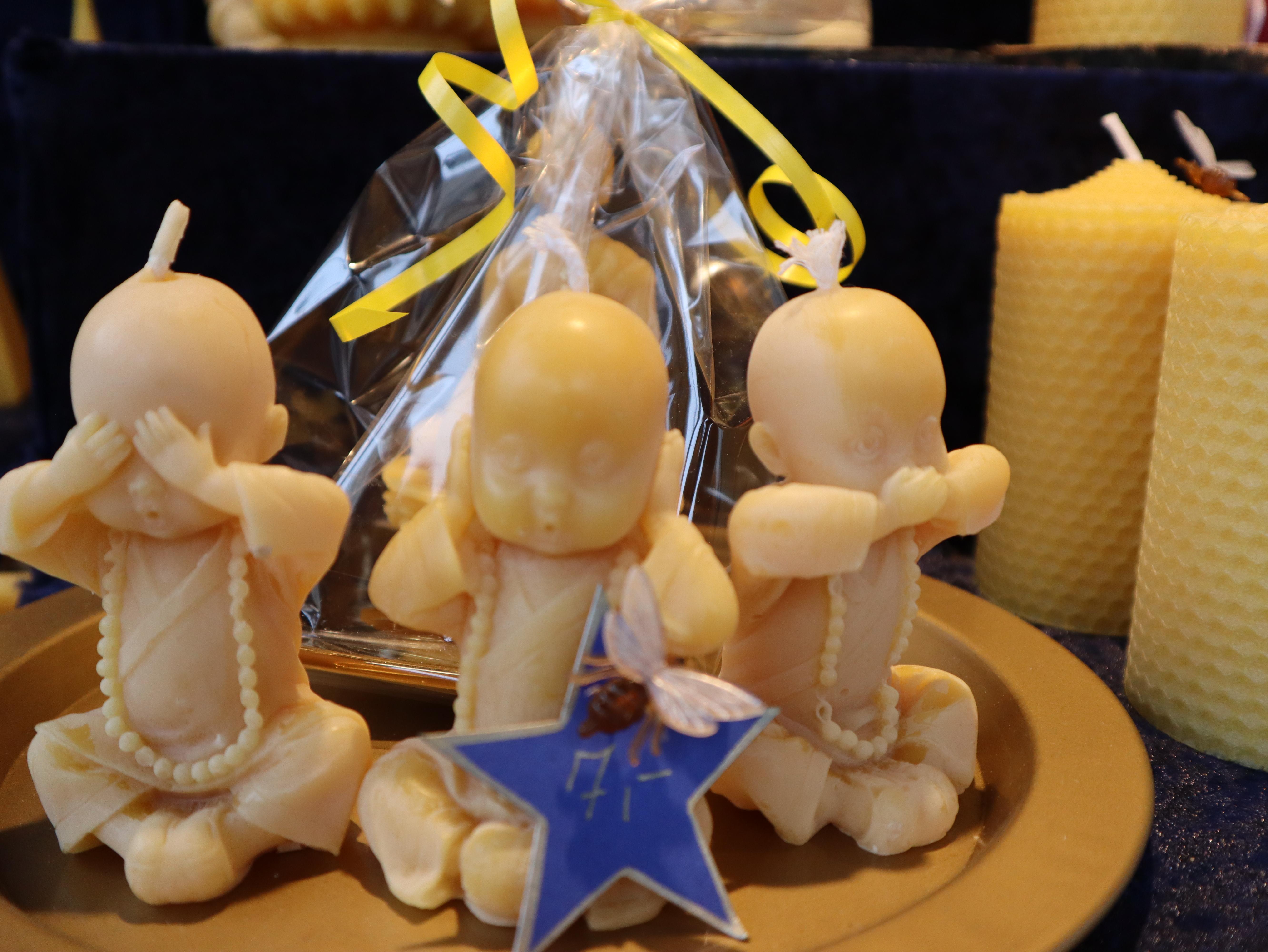 Bienenwachskerzen in Baby-Form