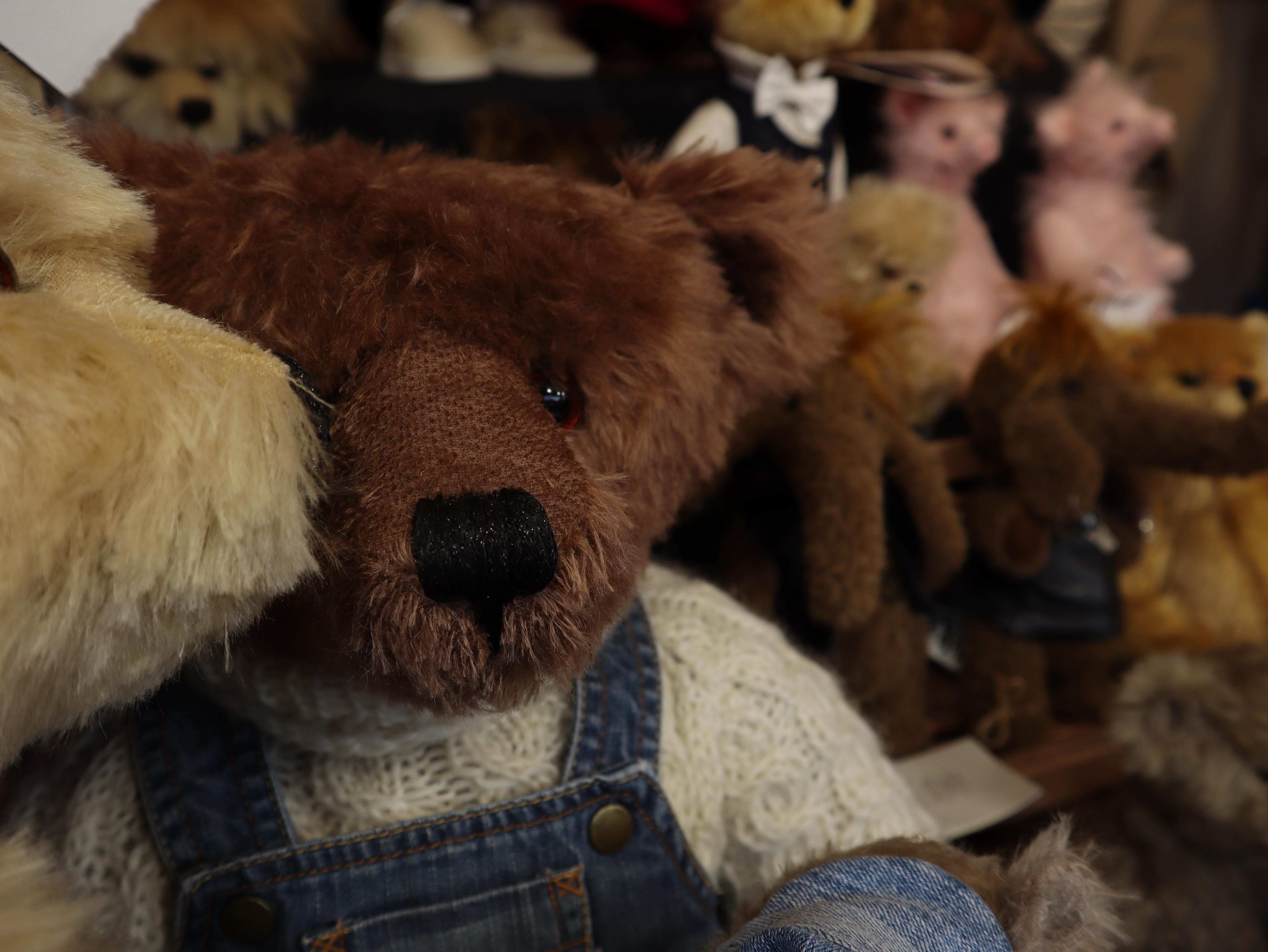 Teddybären von CreaLisa in der Christkindlesmarkt-Bude