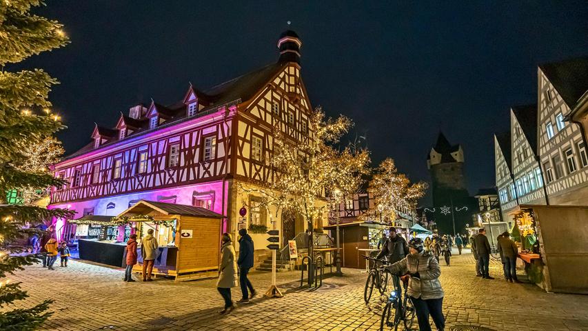 Der Herzogenauracher Weihnachtsmarkt dauert heuer vom 7. bis zum 10. Dezember.