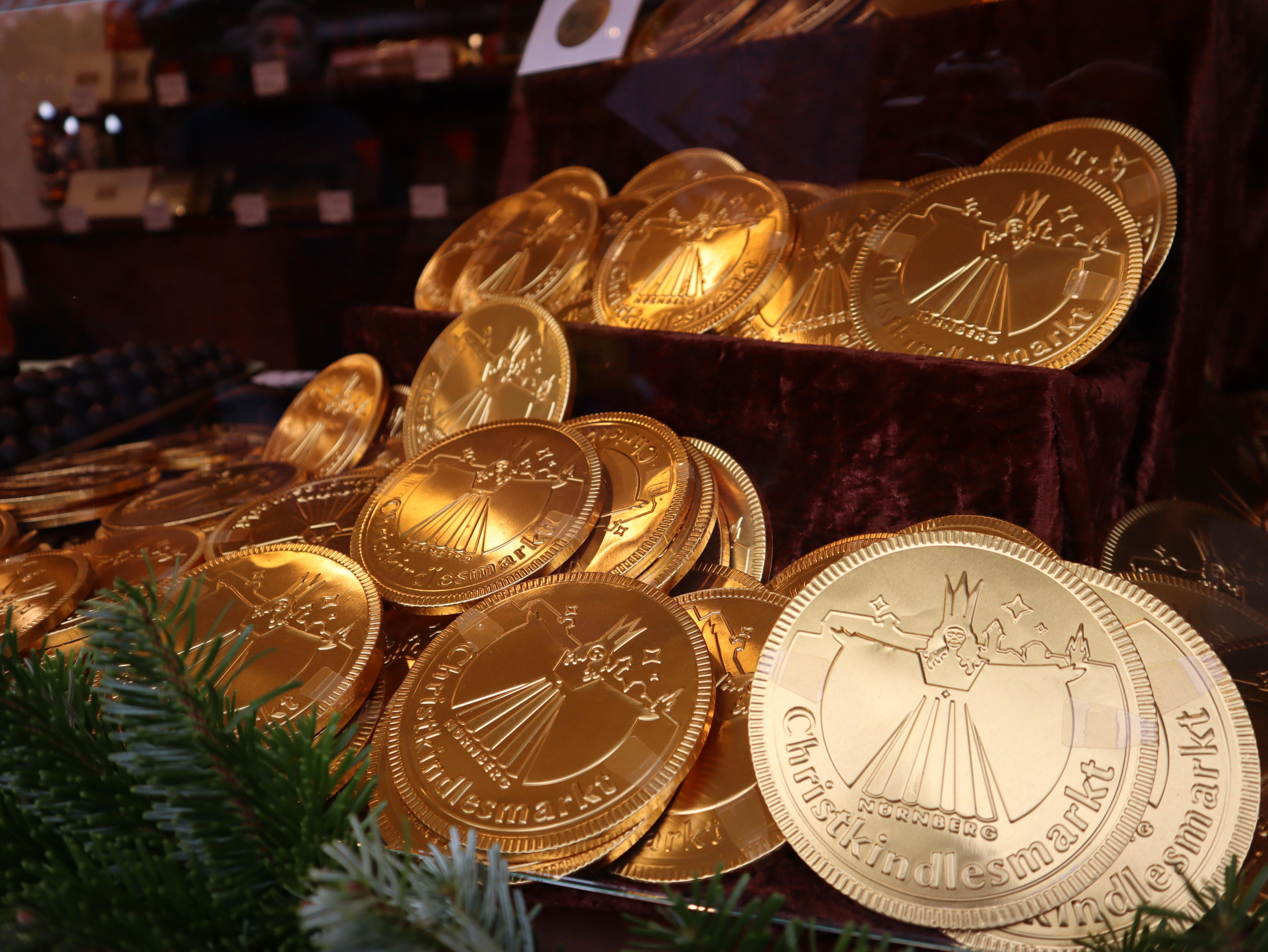 Den Christkindlesmarkt-Goldtaler aus Schokolade gibt es bei Marx Schokolade in Bude 51.