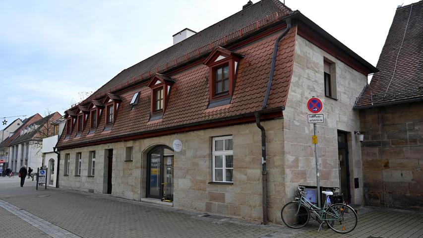 Vorbildlich saniert: das historische Gebäude in der Südlichen Stadtmauerstraße 9, in dem im Erdgeschoss das Café Südliche eingerichtet wurde.