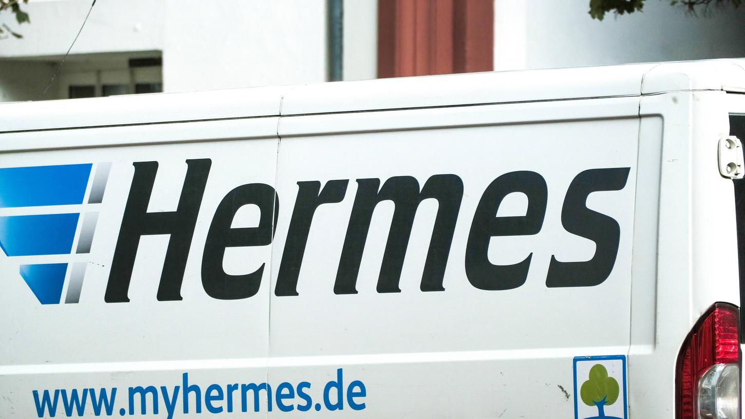 Der Paketdienst Hermes deponierte ein Paket an einem denkbar ungeeigneten Ort. 