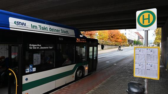 Im Linienbus angespuckt: Streit unter Jugendlichen zwischen Erlangen und Höchstadt
