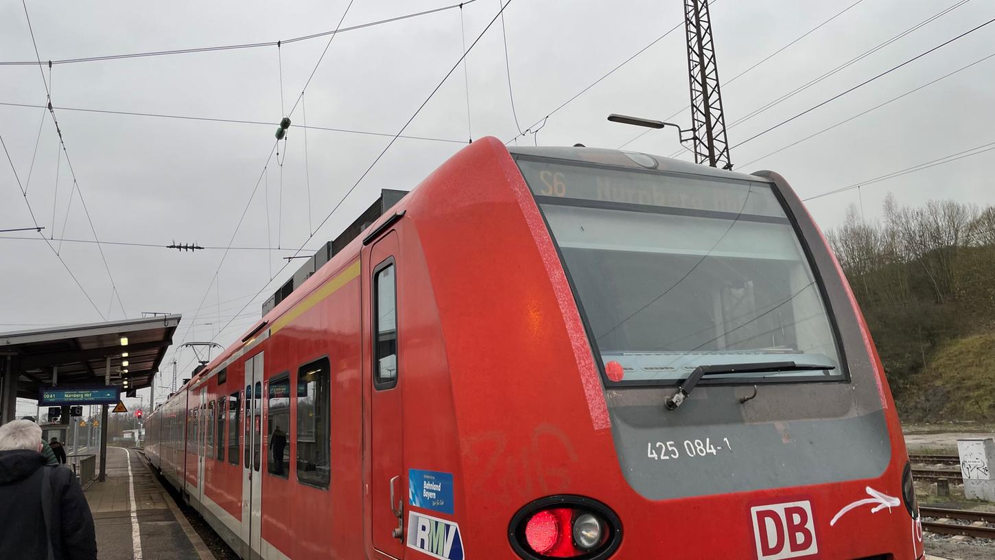 Die S6 im VGN, die zwischen Neustadt/Aisch und Nürnberg pendelt, fährt künftig zusätzlich in den Nächten am Wochenende.