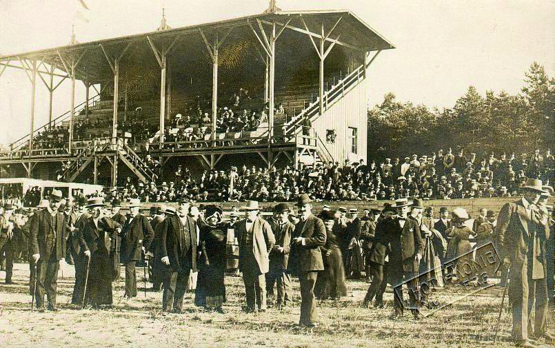 Die Radrennbahn am Reichelsdorfer Keller Einer der ersten Freiluft