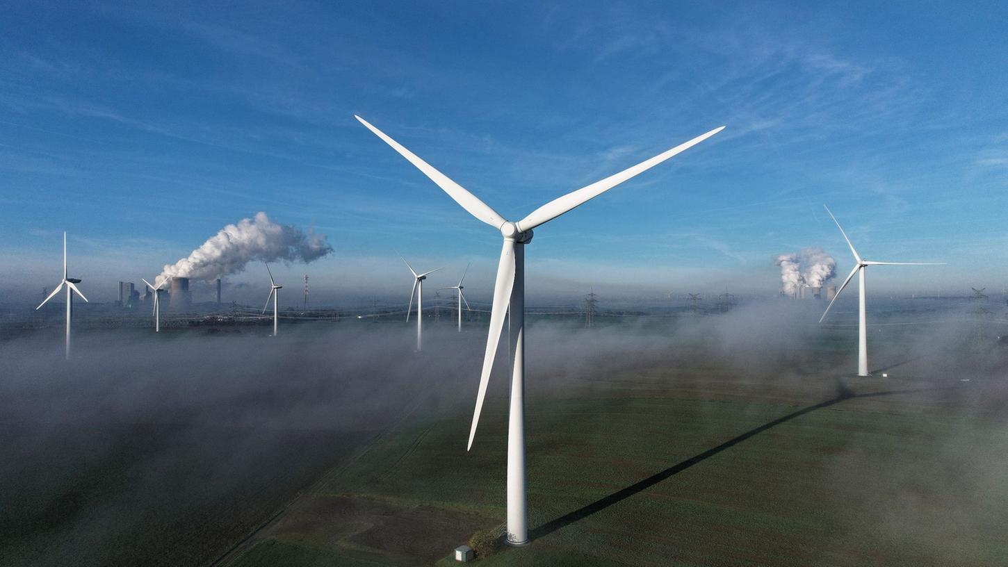 Erneuerbare Energien wie die Windkraft sollen schneller ausgebaut werden, fordert das Umweltbundesamt. Erneuerbare Energien wie die Windkraft sollen schneller ausgebaut werden, fordert das Umweltbundesamt.