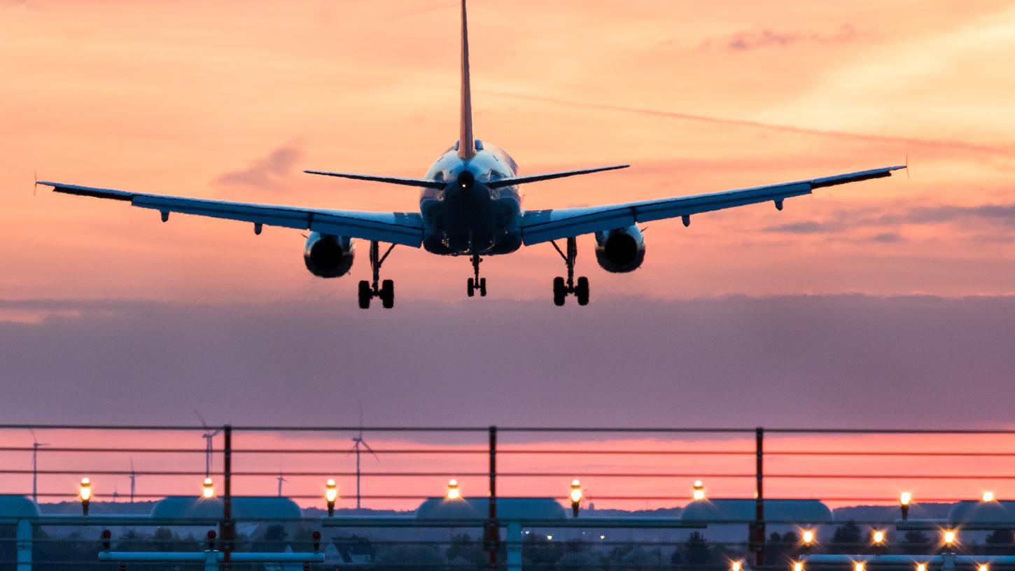 Der Albrecht-Dürer-Airport Nürnberg hat seinen Sommerflugplan vorgelegt. 63 Nonstop-Ziele steuern Airlines ab Nürnberg an. Foto: Daniel Karmann/ dpa Der Albrecht-Dürer-Airport Nürnberg hat seinen Sommerflugplan vorgelegt. 63 Nonstop-Ziele steuern Airlines ab Nürnberg an. Foto: Daniel Karmann/ dpa