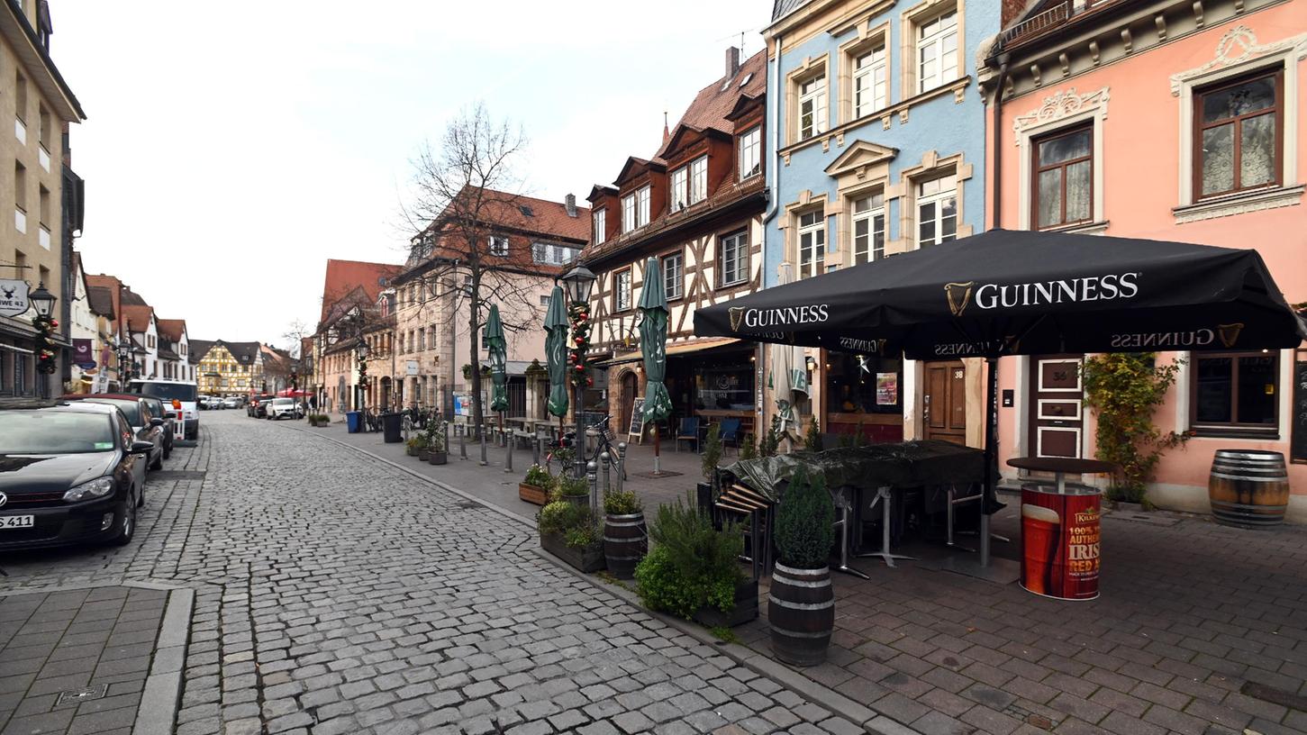 Seit 2013 ist die Fürther Gustavstraße ein Fall für die Richter. Mit der Änderung des Bebauungsplans für die Altstadt wollte die Stadt etwas mehr Spielraum gewinnen.