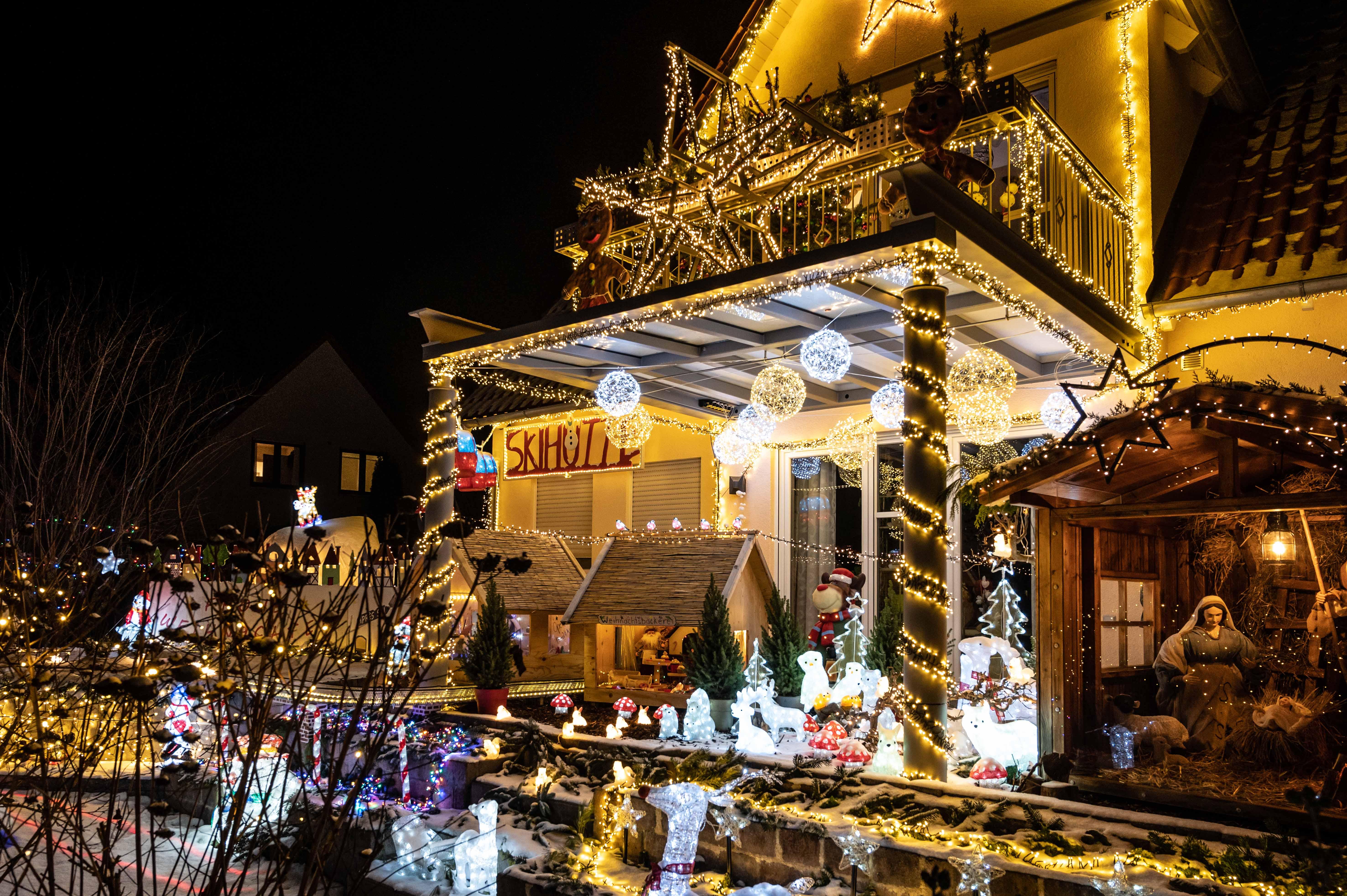 Leuchtende Vorfreude: Weihnachtshaus in Meckenhausen ist ein echter Publikumsmagnet