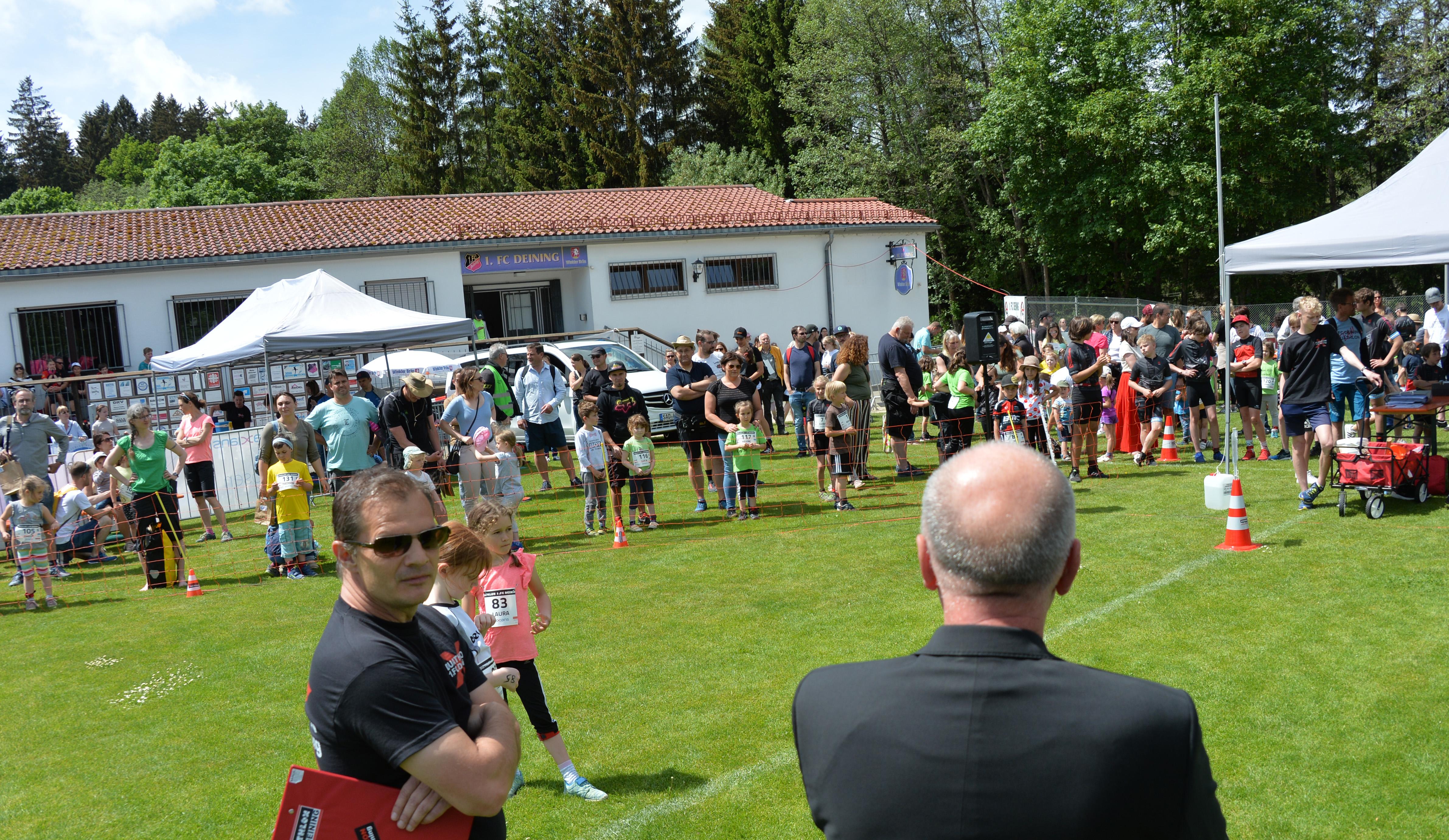 Der 1.FC Deining (1089) integrierte in jüngerer Vergangenheit eine aktive Dart-Szene und mauserte sich zum Stützpunkt für junge Ausdauer-Asse. 