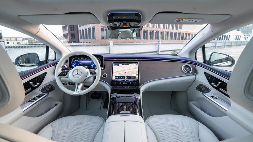 Edel auch ohne Hyperscreen: Verarbeitung und Materialauswahl entsprechen der hohen Mercedes-Qualität.