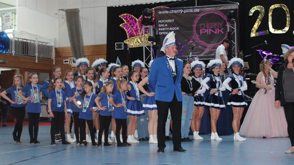 Faschingsgesellschaft Hechtonia mit dem Eröffnungsball in der Europahalle