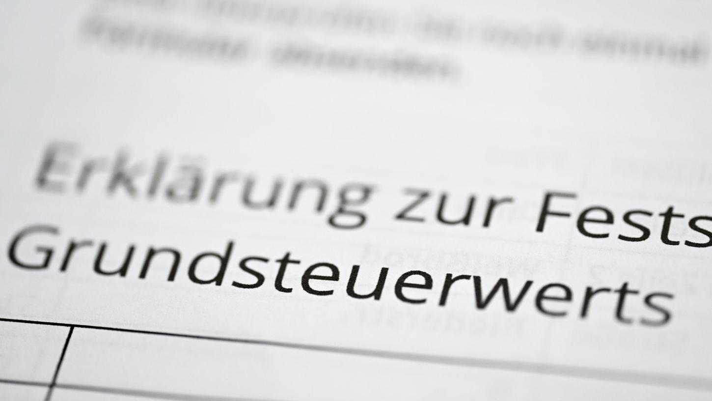 Ein Formular zur Angabe des Grundsteuerwerts für die Grundsteuer. (zu dpa "Zögerlicher Rücklauf bei Grundsteuererklärungen")