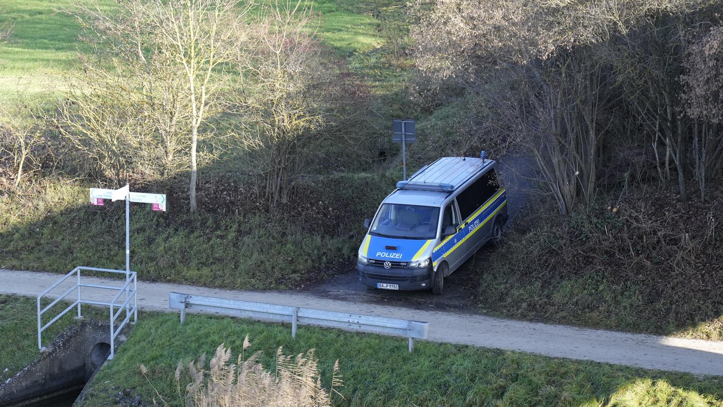 Seit über zwei Wochen sucht die Polizei nach der vermissten Schwangeren - und bittet nun auch um private Aufnahmen von Überwachungskameras. Seit über zwei Wochen sucht die Polizei nach der vermissten Schwangeren - und bittet nun auch um private Aufnahmen von Überwachungskameras.