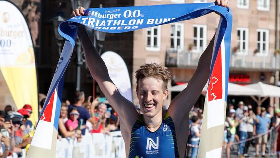Nürnbergs Sportler des Jahres: Simon Henseleit gewinnt Triathlon-Heimrennen