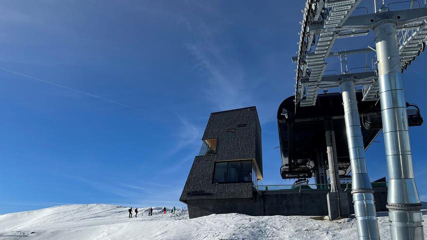 So sieht das neu errichtete Gipfel-Ensemble "Top of Alpbachtal" vom Hornbahn-Sessellift betrachtet aus. Die spannende Reportage zu dieser Bildergalerie lesen Sie hier in unserem Premiumportal nn.de