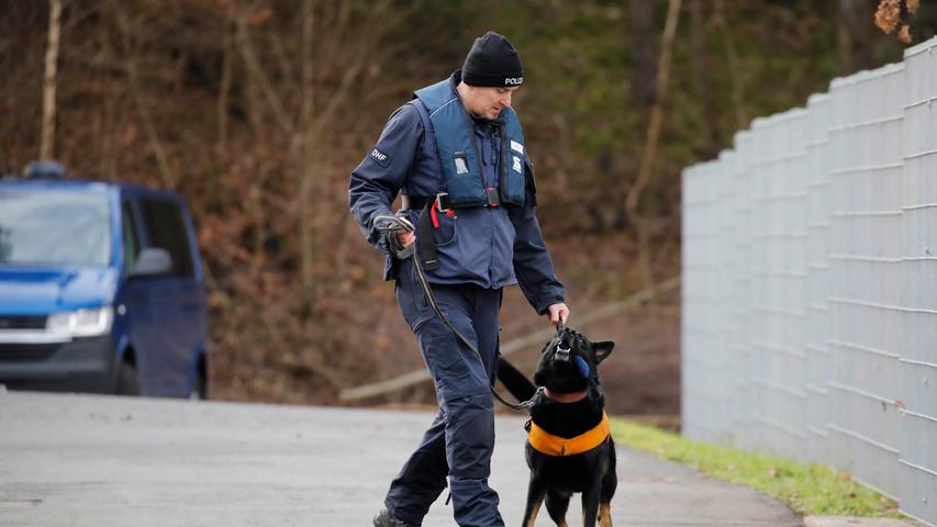 Taucher und Leichenspürhunde auf Boot: Hier sucht die Polizei weiter nach Alexandra R. aus Nürnberg