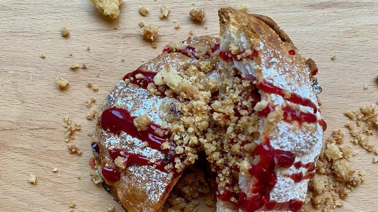 Im neuen "Pockets" an der Mauthalle Nürnberg findet man Snacks in Form sogenannter Pockets, wobei es sich um knusprige Teigtaschen handelt. Im neuen "Pockets" an der Mauthalle Nürnberg findet man Snacks in Form sogenannter Pockets, wobei es sich um knusprige Teigtaschen handelt.
