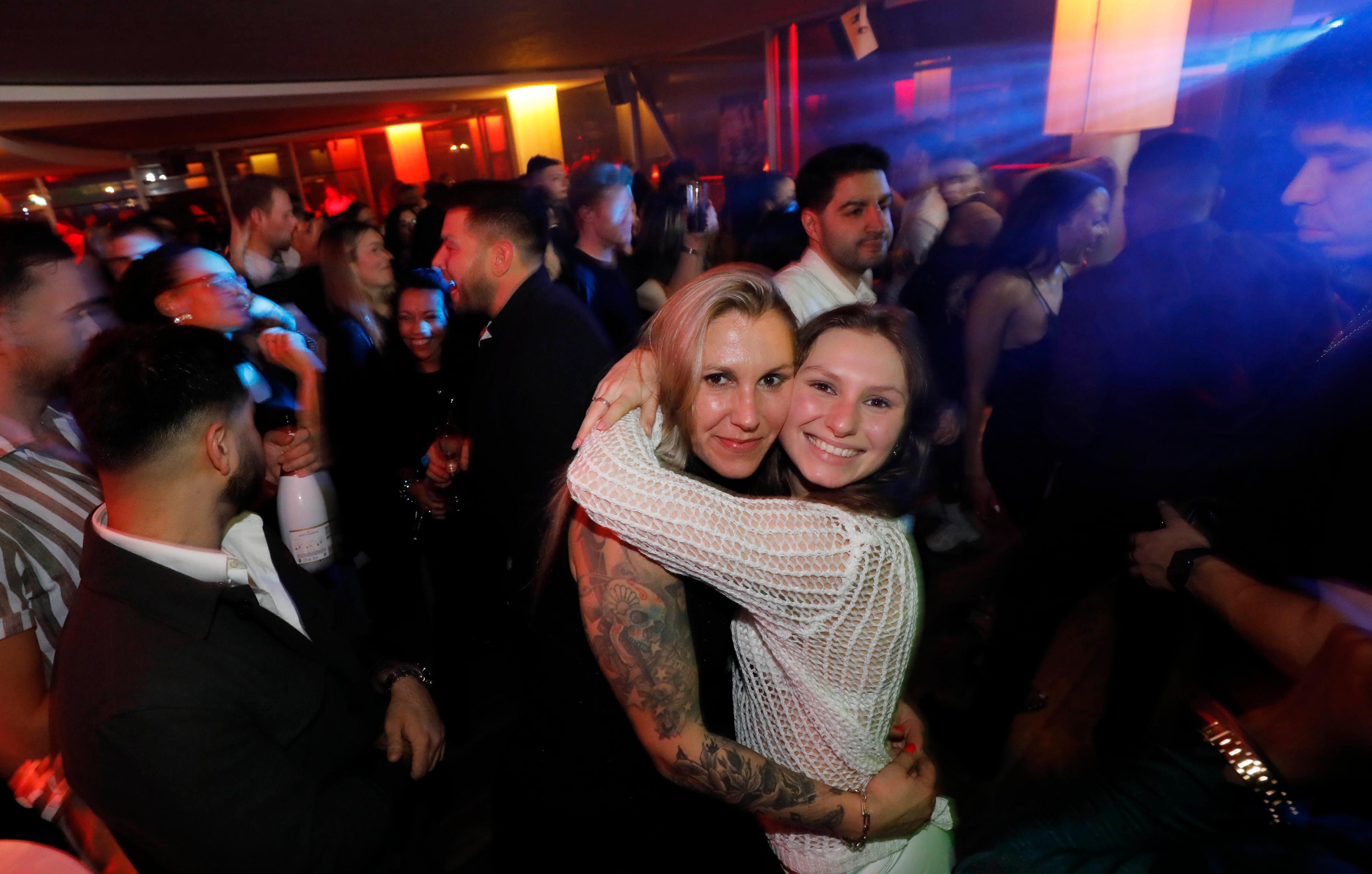 Das für viele Menschen schwierige Jahr 2022 abzuhaken...