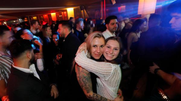 Das für viele Menschen schwierige Jahr 2022 abzuhaken...