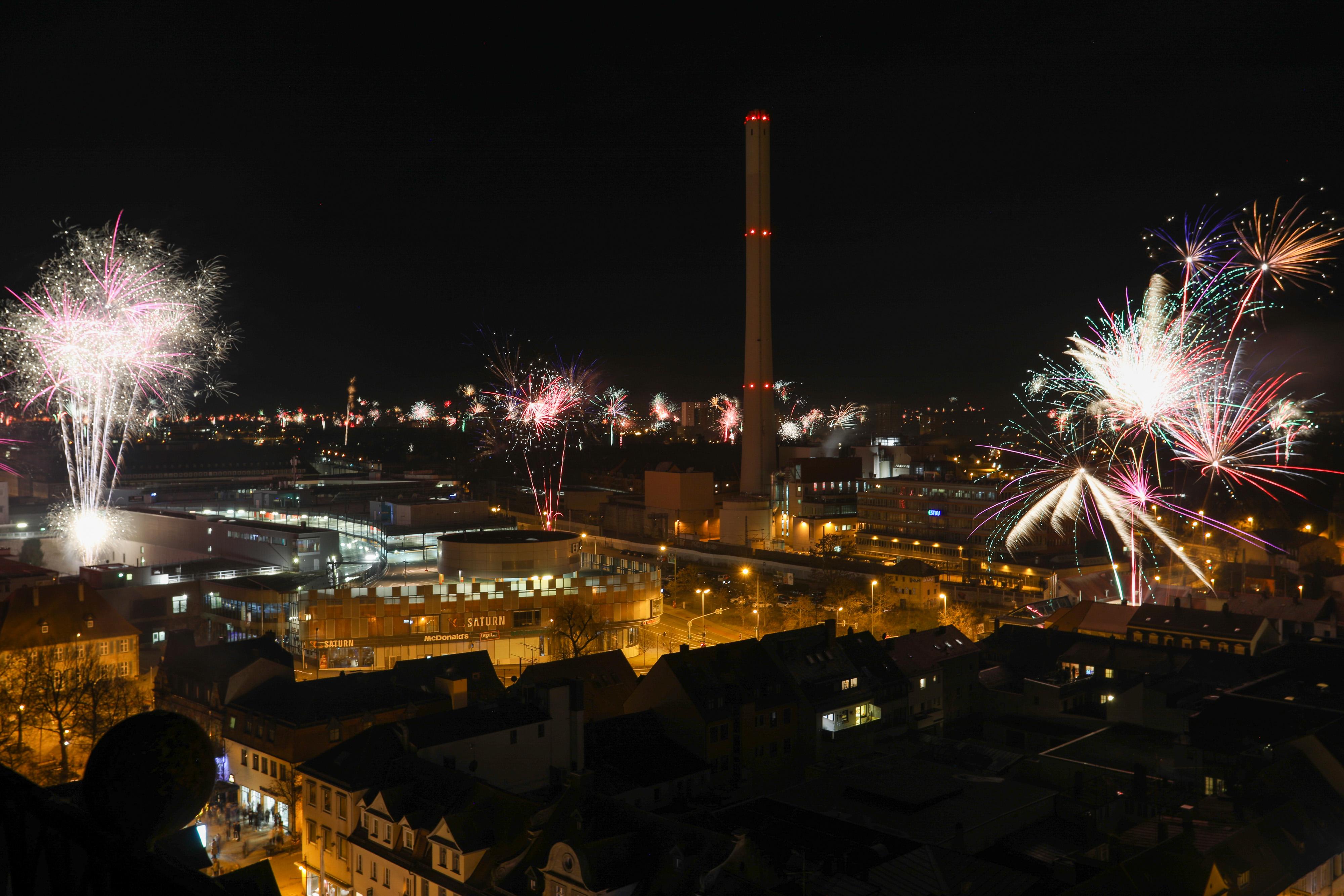 Blick Richtung Kamin der Erlanger Stadtwerke.