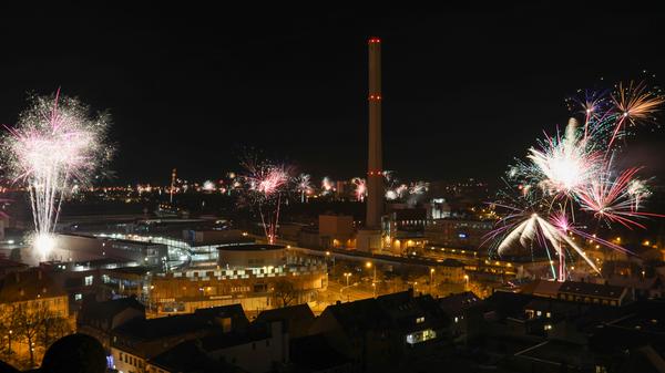 Blick Richtung Kamin der Erlanger Stadtwerke.