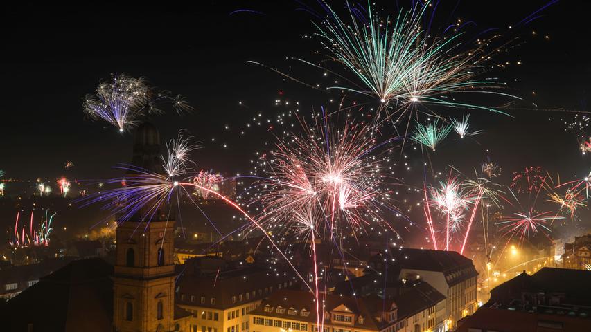 Viel Feuerwerk in Erlangen zum Jahreswechsel 2022/23