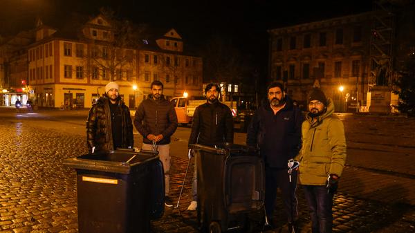 Tatkräftige Unterstützung gab es wie in früheren Jahren von Ehrenamtlichen der muslimischen Gemeinde.