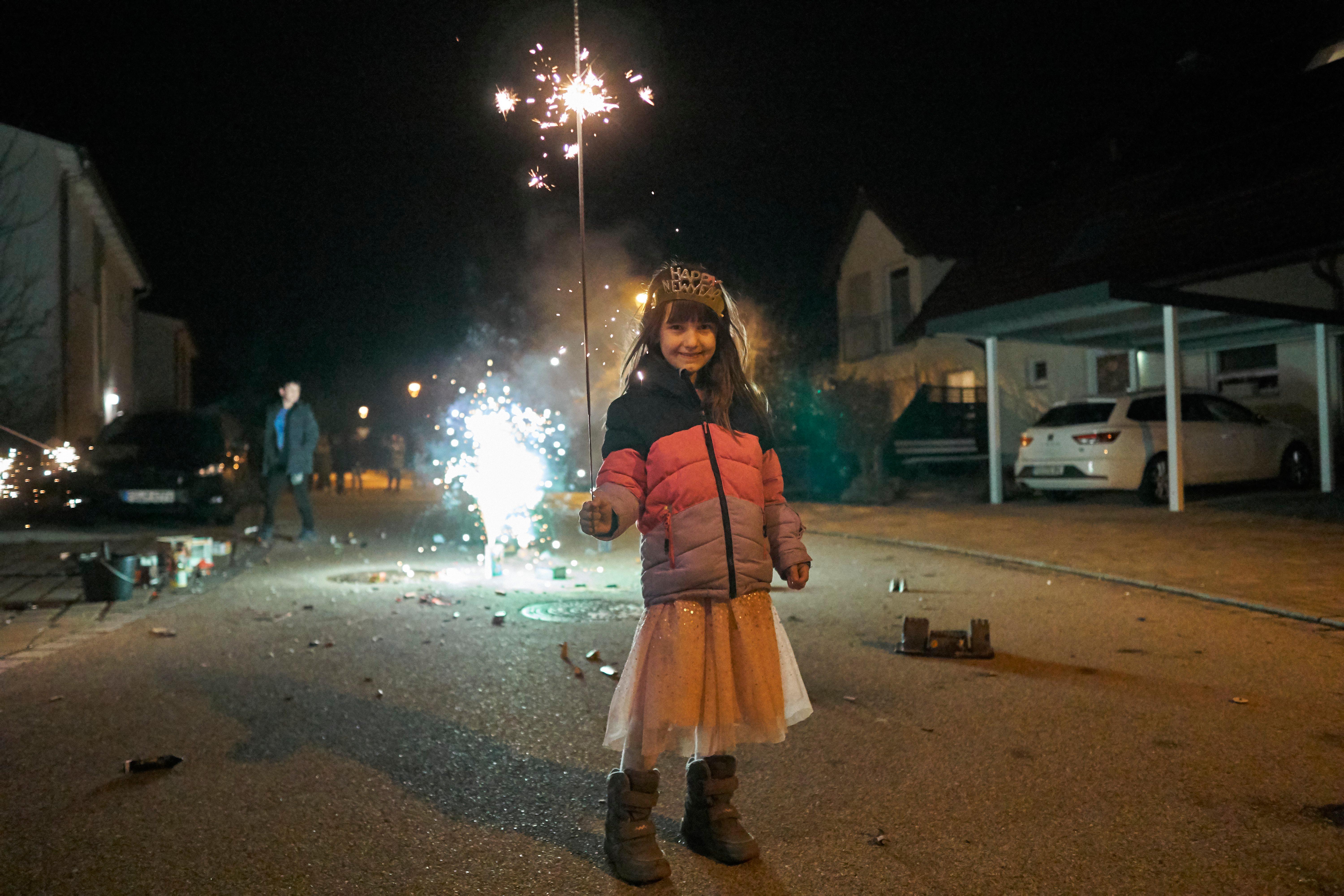 Was für ein Abend! Für Lina war es das erste Silvester, bei dem sie bis nach Mitternacht durchgehalten hat.
