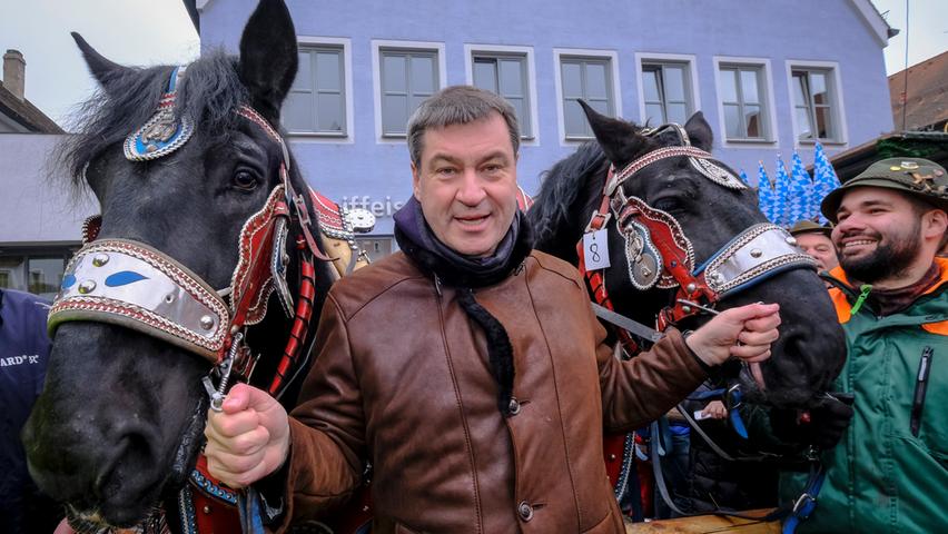 Markus Söder hat Rossmarkt-Erfahrung. Er war 2018 bei der Großveranstaltung.